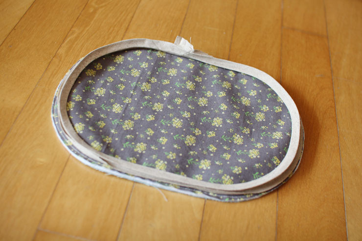 How to Sew a Basic Zippered Pouch ~ DIY Tutorial Ideas! How to Sew a Basic Zippered Pouch ~ DIY Tutorial Ideas!