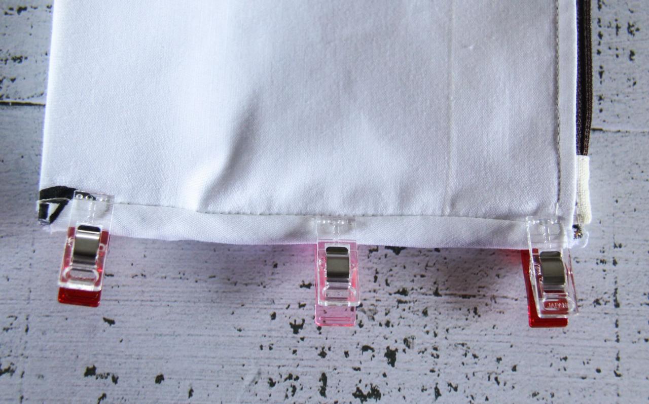 How to Sew a Simple Zipper Pouch : 10 Steps (with Pictures) - Instructables How to Sew a Simple Zipper Pouch : 10 Steps (with Pictures) - Instructables