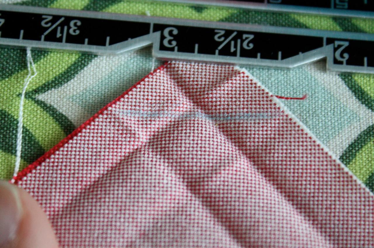 Nicole at Home: Miter-cornered napkins, two ways