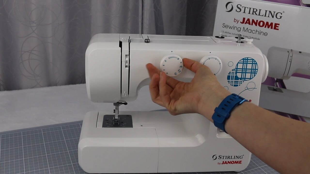 What type of machine and stitch is shown in this picture? : r/sewing