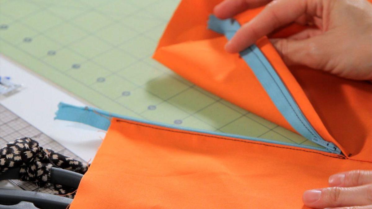 How to Sew a Lapped Zipper: A Step-by-Step Guide - Wayne Arthur Gallery